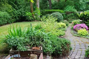 8511 Ferncliff Ave NE, Bainbridge Island, WA 98110 - Photo 24