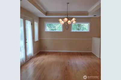 8511 Ferncliff Avenue NE, Bainbridge Island, WA 98110 - Photo 10