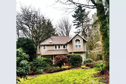 8511 Ferncliff Avenue NE, Bainbridge Island, WA 98110 - Photo 1