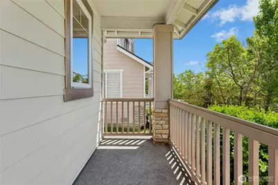 16918 Woodside Drive SE, Renton, WA 98058 - Photo 6