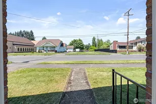 1116 W 1st St, Centralia, WA 98531 - Photo 26