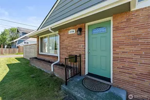 1116 W 1st St, Centralia, WA 98531 - Photo 2
