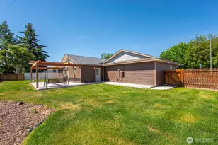 870 NW C St, Ephrata, WA 98823 - Photo 6