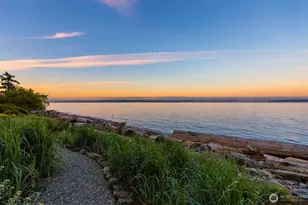 5128 Rockaway Beach Rd NE, Bainbridge Island, WA 98110 - Photo 36