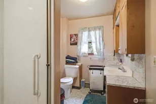 417 N Sanders St, Chelan, WA 98816 - Photo 18
