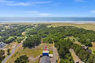205 9th Street NW, Long Beach, WA 98631 - Photo 28