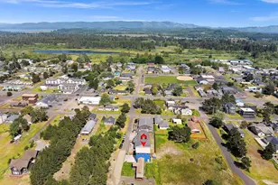 205 9th Street NW, Long Beach, WA 98631 - Photo 8