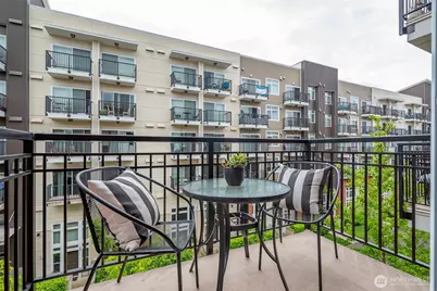 1015 Railroad Avenue #415, Bellingham, WA 98225 - Photo 12