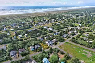335 N Wynoochee Dr SW, Ocean Shores, WA 98569 - Photo 38