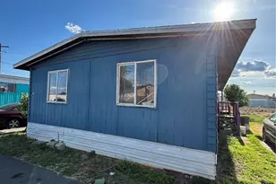 2022 W Broadway Ave, Moses Lake, WA 98837 - Photo 1