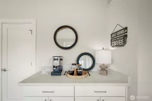 9226 25th Ave NW, Seattle, WA 98117 - Photo 18