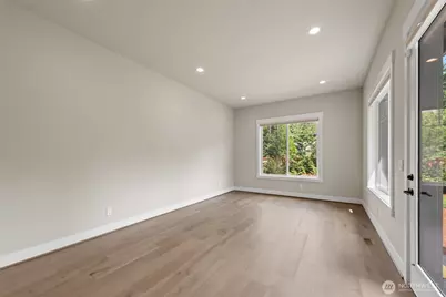 222 106th Avenue SE, Bellevue, WA 98004 - Photo 18