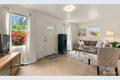 8844 18th Avenue SW, Seattle, WA 98106 - Photo 2