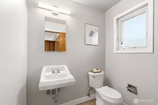 10851 Marine View Dr, Seattle, WA 98146 - Photo 22