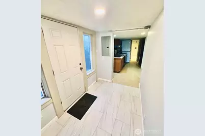 10033 Des Moines Memorial Drive S, Seattle, WA 98168 - Photo 16