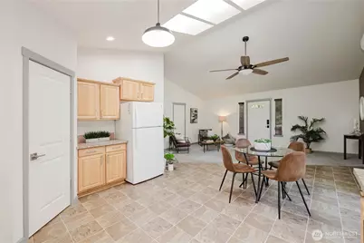 253 E Mountain View Drive, Allyn, WA 98524 - Photo 12