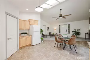 253 E Mountain View Dr, Allyn, WA 98524 - Photo 12