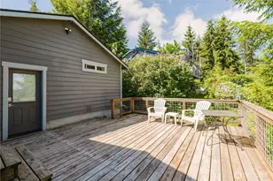253 E Mountain View Dr, Allyn, WA 98524 - Photo 32