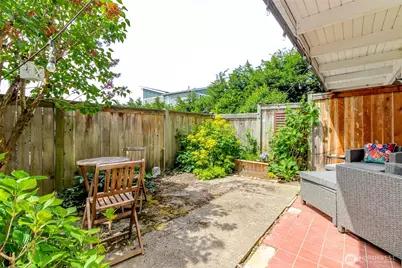 1020 S 230th Street #107, Des Moines, WA 98198 - Photo 6