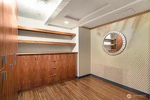 2033 2nd Ave, Seattle, WA 98121 - Photo 32