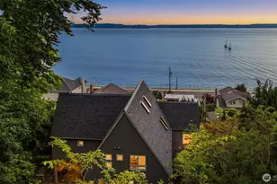 4622 57th Ave SW, Seattle, WA 98116 - Photo 2