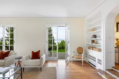 700 McGilvra Boulevard E, Seattle, WA 98112 - Photo 10