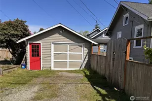 1022 Rockefeller Ave, Everett, WA 98201 - Photo 10