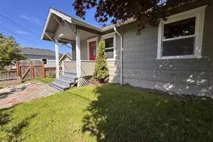 1022 Rockefeller Ave, Everett, WA 98201 - Photo 4