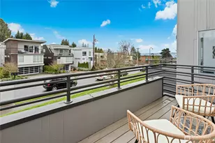 10128 NE 63rd St, Kirkland, WA 98033 - Photo 8