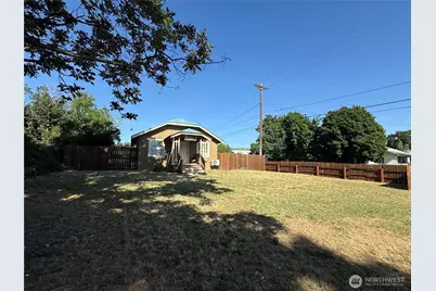 402 S Main Street, Omak, WA 98841 - Photo 1