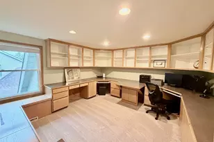 14819 SE 66th St, Bellevue, WA 98006 - Photo 16