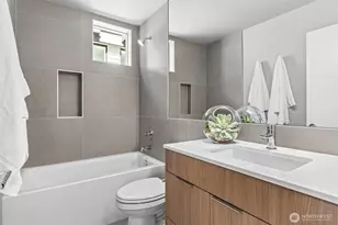 4460 Midvale Ave N, Seattle, WA 98103 - Photo 24