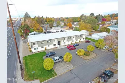 1020 S 20th Avenue, Yakima, WA 98902 - Photo 1