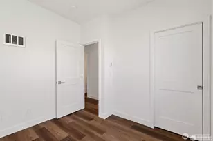5257 Brooklyn Ave NE, Seattle, WA 98105 - Photo 20