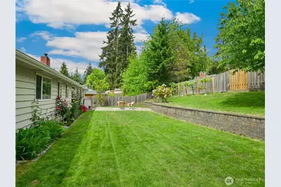 944 165th Avenue SE, Bellevue, WA 98008 - Photo 24