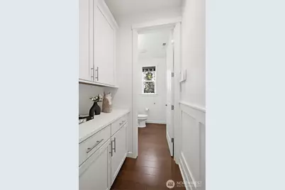 9327 Satterlee Avenue SE, Snoqualmie, WA 98065 - Photo 8
