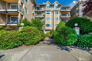6910 SW California Ave, Seattle, WA 98136 - Photo 2