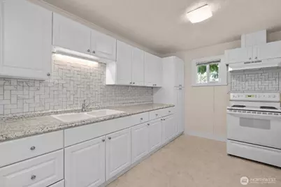 926 Pleasant Avenue, Bremerton, WA 98337 - Photo 10