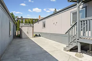 314 Avenue J, Snohomish, WA 98290 - Photo 2