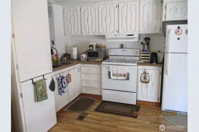 1200 Lincoln Street #424, Bellingham, WA 98229 - Photo 6