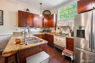 100 Alder St, Wilkeson, WA 98396 - Photo 10