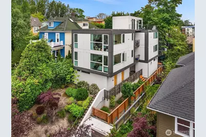 1814 E Denny Way, Seattle, WA 98122 - Photo 1