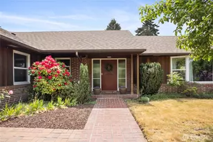 100 W Roanoke St, Centralia, WA 98531 - Photo 1