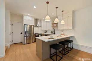 2723 NE 87th St, Seattle, WA 98115 - Photo 14