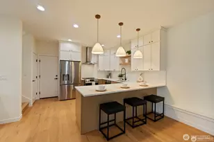 2723 NE 87th St, Seattle, WA 98115 - Photo 10