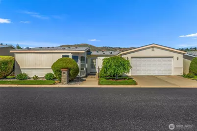 1212 Woods Street, Wenatchee, WA 98801 - Photo 1
