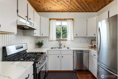 105 S 7th Street, Mount Vernon, WA 98274 - Photo 12