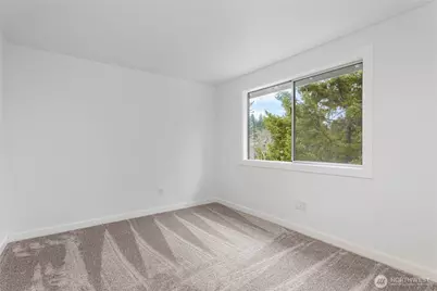17431 NE 28th Street, Redmond, WA 98052 - Photo 24