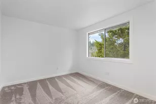 17431 NE 28th St, Redmond, WA 98052 - Photo 24