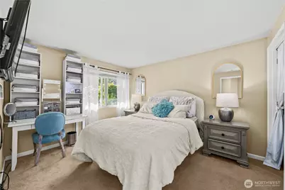 6825 SE Cougar Mountain Way, Bellevue, WA 98006 - Photo 20